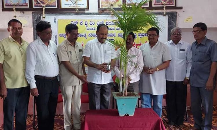 ಜ್ಞಾನಾರ್ಜನೆಗೆ ಮಾತೃಭಾಷೆ ಶಿಕ್ಷ ಣ ಅಗತ್ಯ: ವಾಲೀಕಾರ