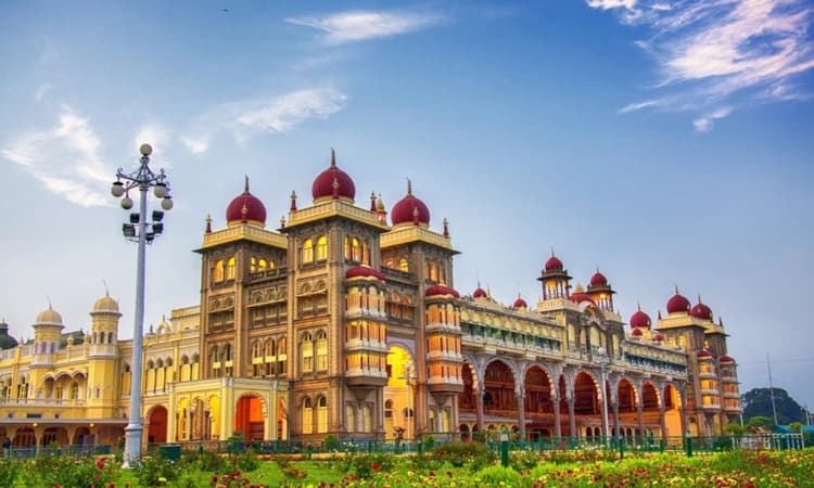 ಮೋಸ್ಟ್‌ ರಿವ್ಯೂವ್ಡ್ ಪಟ್ಟಿಯಲ್ಲಿ ಸ್ಥಾನ ಪಡೆದ ಮೈಸೂರು ಅರಮನೆ