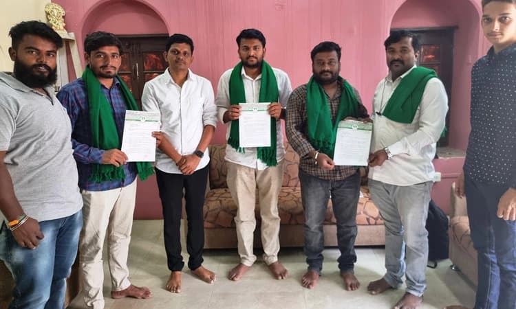 ಕೃಷಿ ಸಂಕಷ್ಟಗಳ ಪರಿಹಾರಕ್ಕೆ ರೈತರ ಒಗ್ಗೂಡುವಿಕೆ ಅಗತ್ಯ