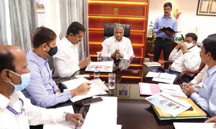 ಸ್ಪರ್ಧಾತ್ಮಕ ಪರೀಕ್ಷೆ ಅಧ್ಯಯನ ಕೇಂದ್ರವಿರುವ ಲೈಬ್ರರಿ ಸಿದ್ಧಪಡಿಸಿ