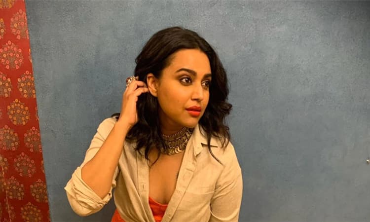 ಹಿಜಾಬ್ ವಿವಾದಕ್ಕೆ ದ್ರೌಪದಿ ವಸ್ತ್ರಾಪಹರಣ ತುಲನೆ: ಸ್ವರಾ ಭಾಸ್ಕರ್ ಸಿಕ್ಕಾಪಟ್ಟೆ ಟ್ರೋಲ್