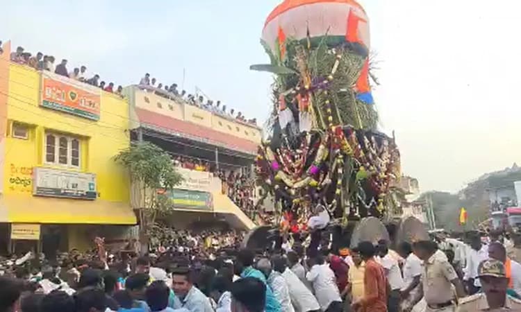 ಮಸ್ಕಿ ಶ್ರೀ ಮಲ್ಲಿಕಾರ್ಜುನ ದೇವಸ್ಥಾನದ ಅದ್ದೂರಿ ರಥೋತ್ಸವ : ಸಾವಿರಾರು ಭಕ್ತರಿಂದ ಜಯಘೋಷ