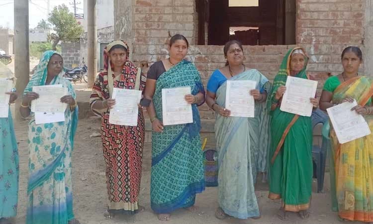 ಹರಪನಹಳ್ಳಿ: ಆರ್‌ಡಿ ರೂಪದಲ್ಲಿ ಹಣ ಕಟ್ಟಿಸಿಕೊಂಡು ಕೂಲಿ ಕಾರ್ಮಿಕರಿಗೆ ಲಕ್ಷಾಂತರ ವಂಚನೆ