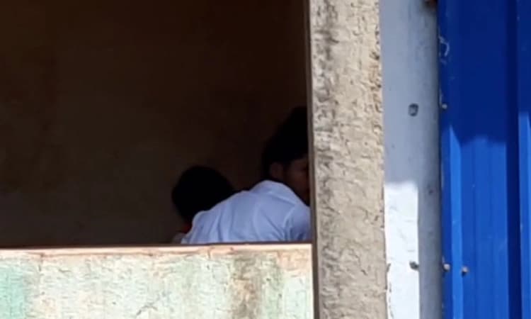 ಮೂಡಿಗೆರೆ: ಪ್ರೇಮಿಗಳ ದಿನದಂದು ಸಾರ್ವಜನಿಕ ಚುಂಬನ : ಜೋಡಿಗೆ ತರಾಟೆ