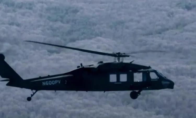 ಪೈಲಟ್ ಇಲ್ಲದೆ ಆಕಾಶದೆತ್ತರಕ್ಕೆ ಹಾರಿದ ಬ್ಲ್ಯಾಕ್ ಹಾಕ್ ಹೆಲಿಕಾಪ್ಟರ್: ವಿಡಿಯೋ