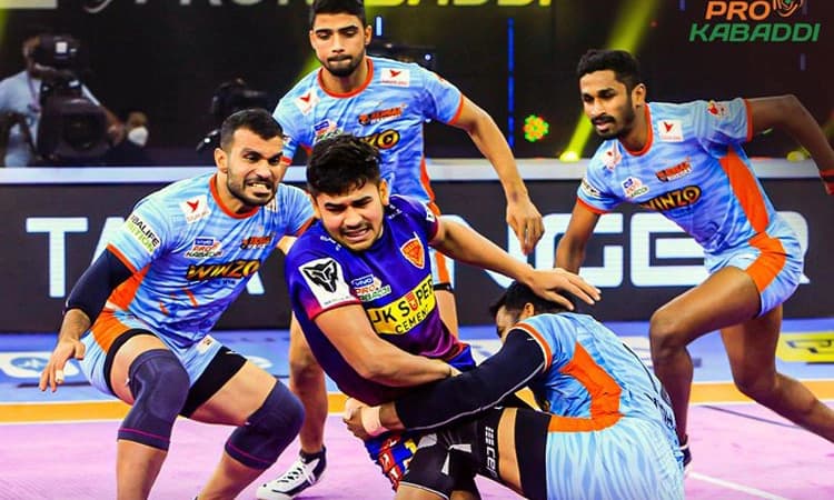 ಪ್ರೊ ಕಬಡ್ಡಿ: ಬೆಂಗಾಲ್‌ ವಾರಿಯರ್ -ದಬಾಂಗ್‌ ದಿಲ್ಲಿ ಪಂದ್ಯ ಟೈ