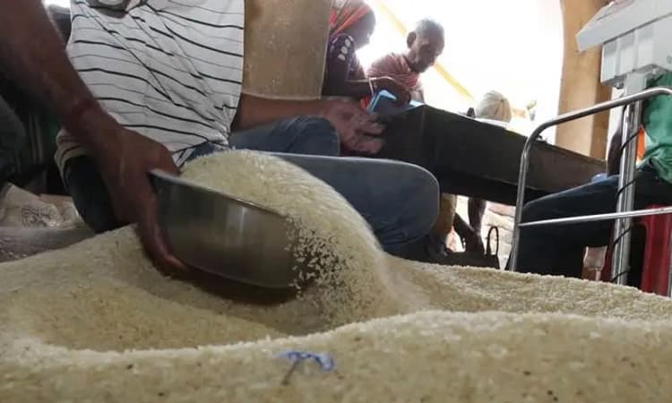 ಪಡಿತರ ಅಕ್ಕಿ ಮಾರುತ್ತಿದ್ದ ವ್ಯಕ್ತಿ ವಿರುದ್ದ ಪ್ರಕರಣ