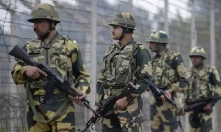 3 ಪಾಕಿಸ್ತಾನಿ ಸ್ಮಗ್ಲರ್‌ಗಳನ್ನು ಕೊಂದು 180 ಕೋಟಿ ಮೌಲ್ಯದ ಡ್ರಗ್ಸ್ ವಶಪಡಿಸಿಕೊಂಡ BSF