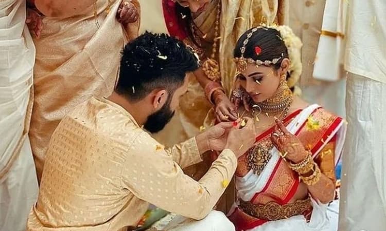 ಬೆಂಗಳೂರಿನ ಗೆಳೆಯನೊಂದಿಗೆ ಗೋವಾದಲ್ಲಿ ದಾಂಪತ್ಯ ಜೀವನಕ್ಕೆ ಕಾಲಿಟ್ಟ ಕೆಜಿಎಫ್ ಬೆಡಗಿ