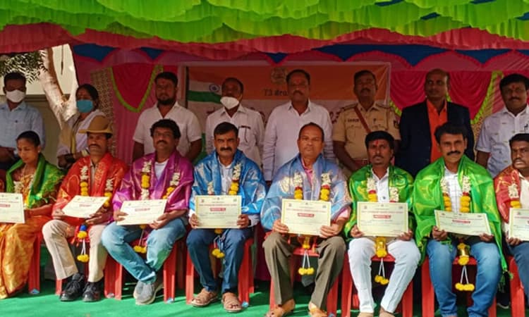 ಸಂವಿಧಾನ ರಾಷ್ಟ್ರೀಯ ಸಮಗ್ರತೆಯ ಸಂಕೇತ