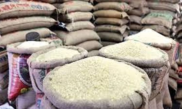 4.92 ಲಕ್ಷ ಮೌಲ್ಯದ ಅಕ್ರಮ ಪಡಿತರ ಅಕ್ಕಿ ವಶ