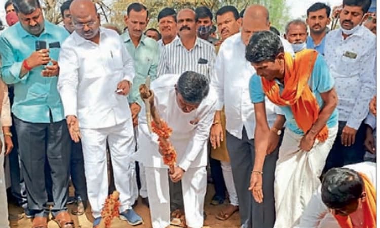ಹೆದ್ದಾರಿ ಅಭಿವೃದ್ಧಿಗೆ 12 ಸಾವಿರ ಕೋಟಿ ರೂ.
