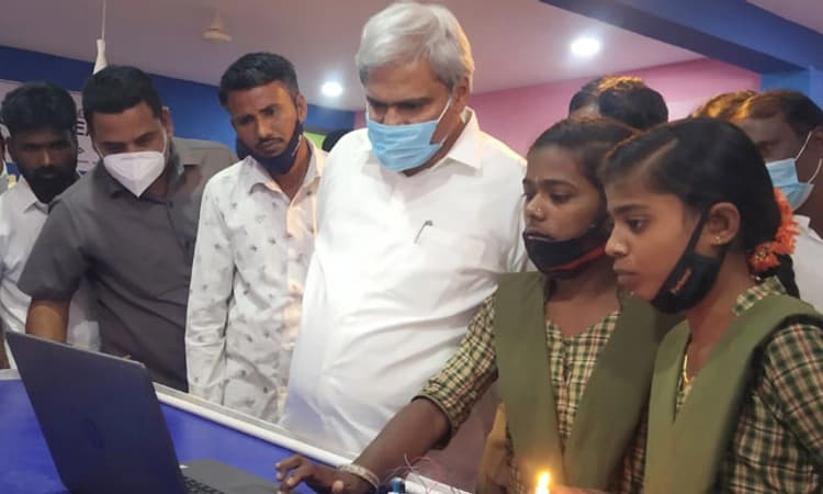 ಮಕ್ಕಳಿಗೆ ಮಾಹಿತಿ ತಂತ್ರಜ್ಞಾನ ಅರಿವು ಅಗತ್ಯ