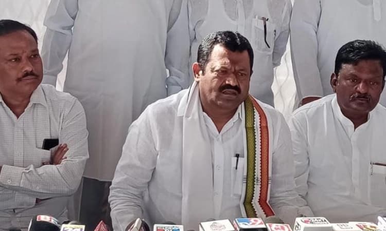 ನನಗೆ ರಾಜಕೀಯ ಬದ್ಧತೆಯಿದೆ, ಬೇರೆ ಪಕ್ಷಕ್ಕೆ ಹೋಗಲ್ಲ: ಸಚಿವ ಶಂಕರ ಪಾಟೀಲ್ ಮುನೇನಕೊಪ್ಪ