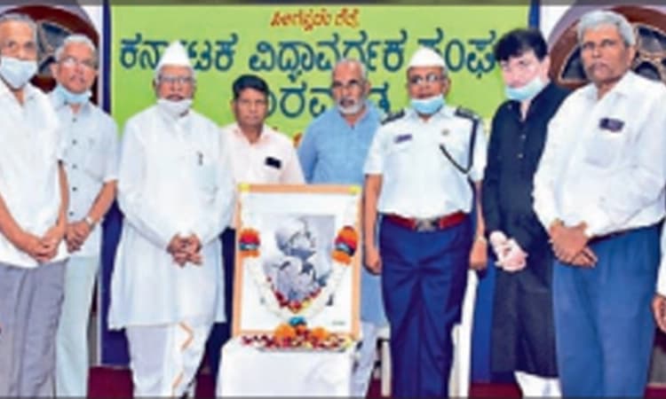 ರಾಜಕೀಯ ಲಾಭಕ್ಕಾಗಿ ನೇತಾಜಿ ಹೆಸರು ಬಳಕೆ: ಆಲ್ದಳ್ಳಿ