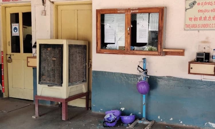 ಕಾರ್ಖಾನೆಯಲ್ಲಿ ಆಯತಪ್ಪಿ ಬಿದ್ದು ಕಾರ್ಮಿಕ ಸಾವು: ಕುಟುಂಬಸ‍್ಥರ ಆಕ್ರೋಶ