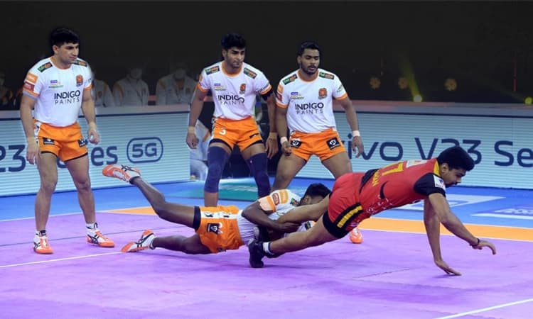 ಪ್ರೊ ಕಬಡ್ಡಿ: ಬೆಂಗಳೂರು ಬುಲ್ಸ್‌ಗೆ ಹ್ಯಾಟ್ರಿಕ್‌ ಸೋಲು