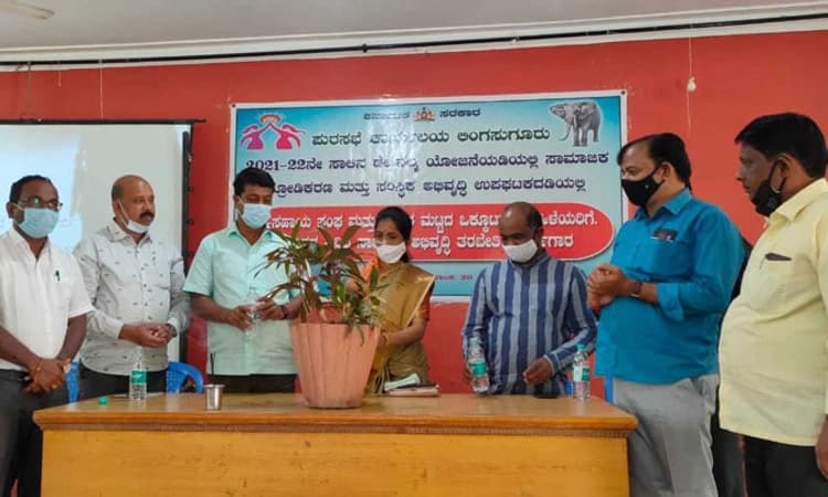 ಮಹಿಳಾ ಸ್ವಾವಲಂಬಿಯಾದರೆ ದೇಶ ಸದೃಢ: ನರಸಪ್ಪ