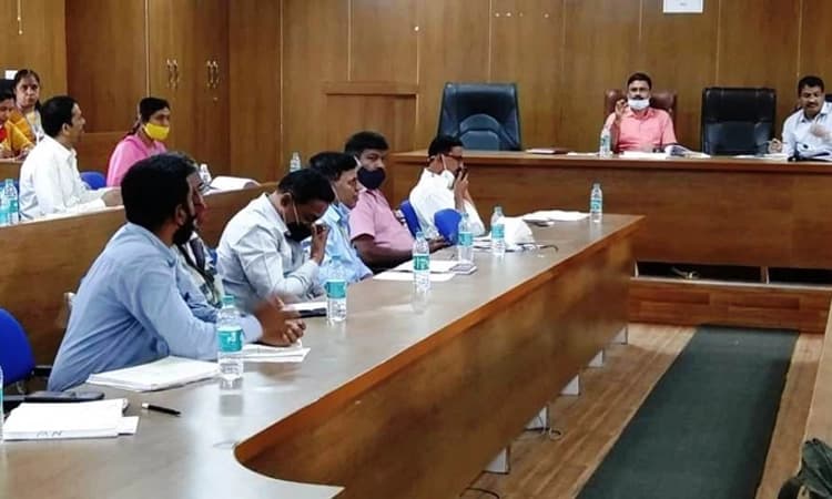 ಮೂರನೇ ಅಲೆ ನಿಯಂತ್ರಣಕ್ಕೆ ಸಾರ್ವಜನಿಕರ ಸಹಕಾರ ಅಗತ್ಯ