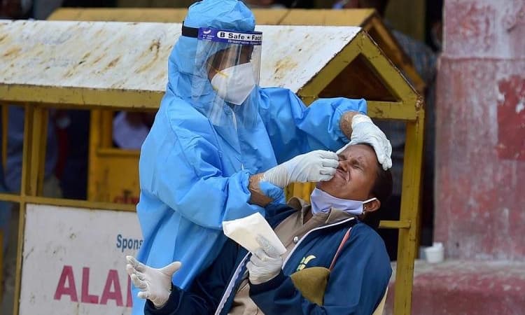 ಲಸಿಕೆ ಪಡೆಯಬೇಕೇ? ಹಾಗಿದ್ರೆ ಪರೀಕ್ಷೆ ಮಾಡಿಸಿ…! “ದೂರು ನೀಡಿದ್ರೆ ಕ್ರಮ’