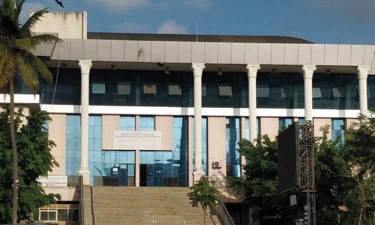 ರೇಷ್ಮೆನಗರಿಯಲ್ಲಿ ಕೊರೊನಾ ನರ್ತನ