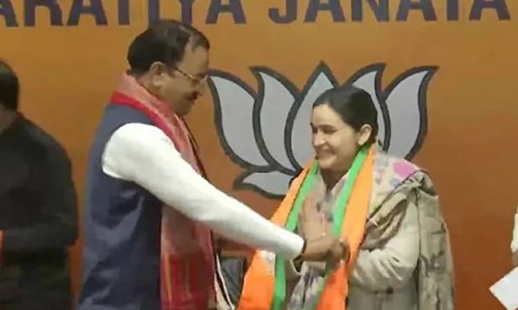 ಎಸ್ ಪಿ ಮುಖ್ಯಸ್ಥ ಮುಲಾಯಂ ಸಿಂಗ್ ಯಾದವ್ ಸೊಸೆ ಅಪರ್ಣಾ ಯಾದವ್ ಬಿಜೆಪಿ ಸೇರ್ಪಡೆ
