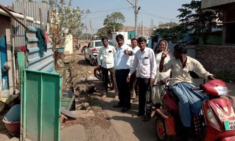 ಸಾರ್ವಜನಿಕರ ಕುಂದುಕೊರತೆ ಆಲಿಸಿದ ಸದಸ್ಯೆ