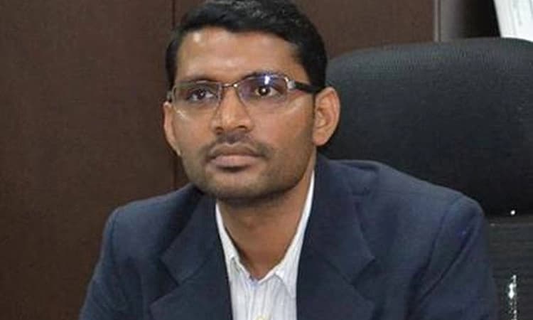 ಉಡುಪಿ ಜಿಲ್ಲೆ: ಸೀಮಿತ ತರಗತಿ ಸ್ಥಗಿತ: ಜಿಲ್ಲಾಧಿಕಾರಿ ಕೂರ್ಮಾರಾವ್‌