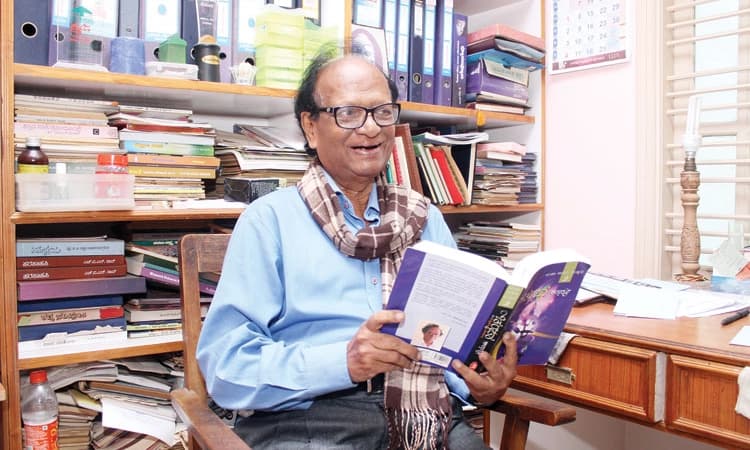 ಇಲ್ಲಿಯೇ ಇದ್ದಾರೆ; ಇದ್ದವರ ಮನದಲಿ ಚಂಪಾ