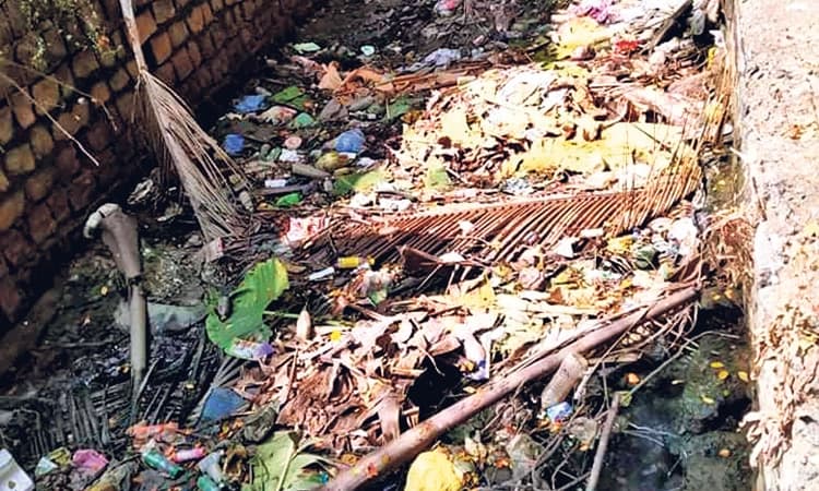 ಇನ್ನೂ ಸರಿಯಾಗಿಲ್ಲ ಸುಡುಗಾಡು ತೋಡು