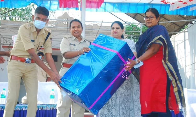 ಚಿತ್ರದುರ್ಗ ಜಿಲ್ಲಾ ಪೊಲೀಸರ ಕಾರ್ಯವೈಖರಿ ಅತ್ಯುತ್ತಮ: ಕವಿತಾ ಎಸ್‌. ಮನ್ನಿಕೇರಿ