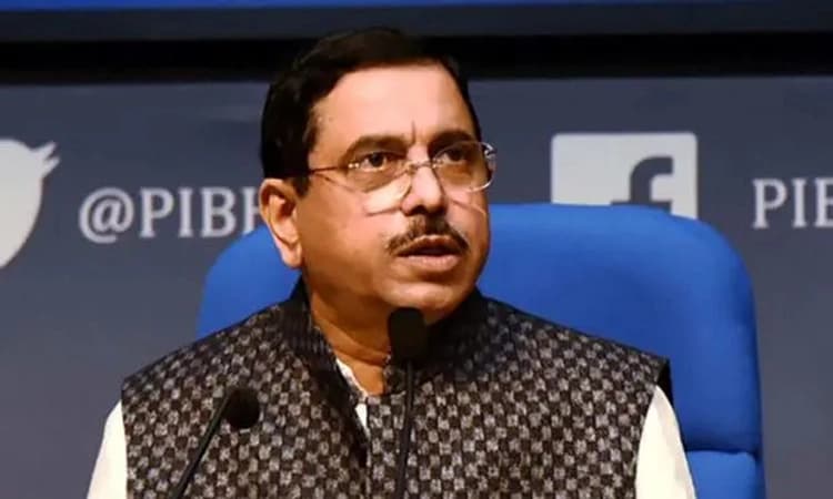 ಹುಬ್ಬಳ್ಳಿಯಲ್ಲಿ ವಿಮಾನ ಚಾಲನಾ ತರಬೇತಿ ಕೇಂದ್ರ; ಪ್ರಹ್ಲಾದ ಜೋಶಿ