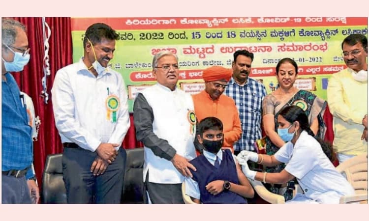 ಮಕ್ಕಳಿಗೆ ಕಡ್ಡಾಯವಾಗಿ ಲಸಿಕೆ ಹಾಕಿಸಿ