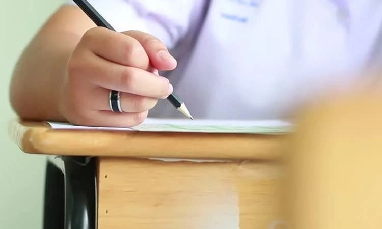 ಎಸೆಸೆಲ್ಸಿ ಮಧ್ಯ ವಾರ್ಷಿಕ ಪರೀಕ್ಷೆ ಗೊಂದಲ