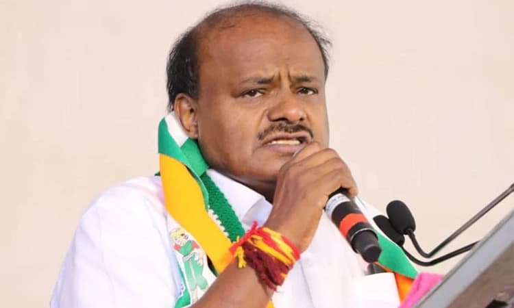 ಮಹಿಳೆಯರಿಗೆ 2 ಸಾವಿರ ಕೊಟ್ಟು ಗಂಡಸರ ಜೇಬಿಗೆ ಕತ್ತರಿ: ಕುಮಾರಸ್ವಾಮಿ