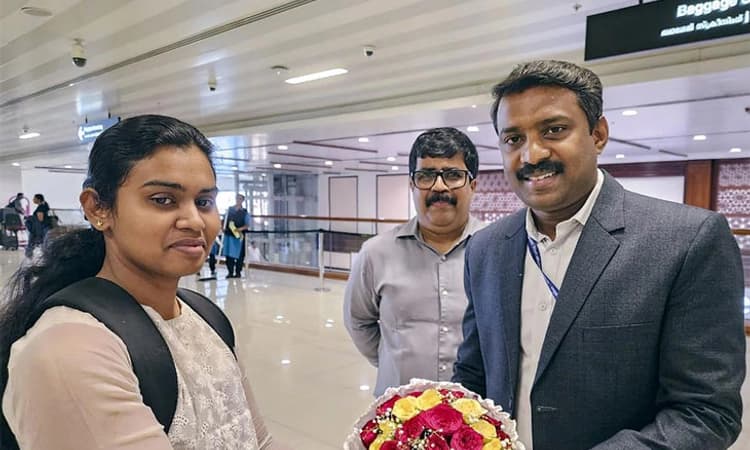 Iran ವಶದಲ್ಲಿದ್ದ ಹಡಗಿನ ಮಹಿಳಾ ಸಿಬಂದಿ ವಾಪಸ್‌