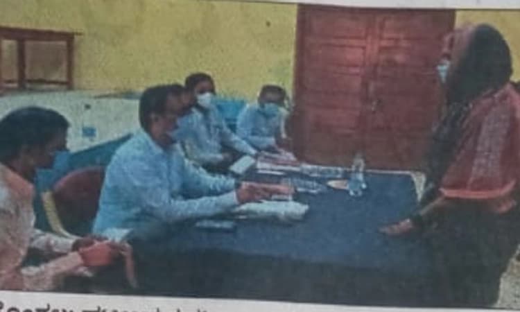 4 ವರ್ಷ ಅಲೆದಾಡಿದ ವ್ಯಕ್ತಿಗೆ ನ್ಯಾಯ ಒದಗಿಸಿದ ಡಿಸಿ