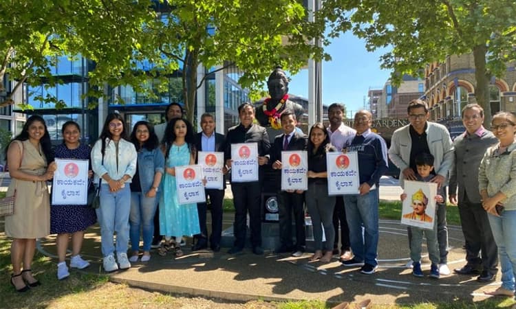 ಲಂಡನ್: ಬಸವೇಶ್ವರರ ಪ್ರತಿಮೆಗೆ ಗೌರವ ಸಲ್ಲಿಸಿದ ಸಚಿವ ಡಾ.ಅಶ್ವತ್ಥನಾರಾಯಣ್