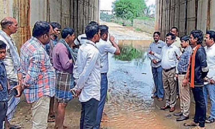 ಮಳೆ ಹಾನಿ ಪ್ರದೇಶಕ್ಕೆ ಅಧಿಕಾರಿಗಳ ಭೇಟಿ