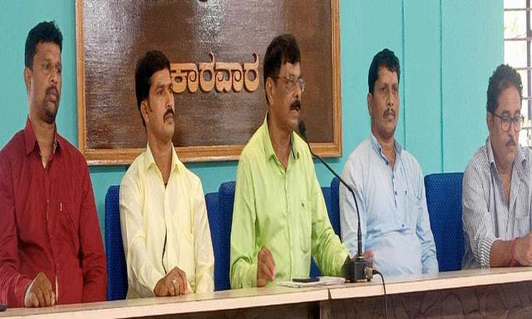 ನಿಯಮ ಬಾಹಿರ ರಸ್ತೆ ನಿರ್ಮಾಣಕ್ಕೆ ಸಾರ್ವಜನಿಕರ ವಿರೋಧ