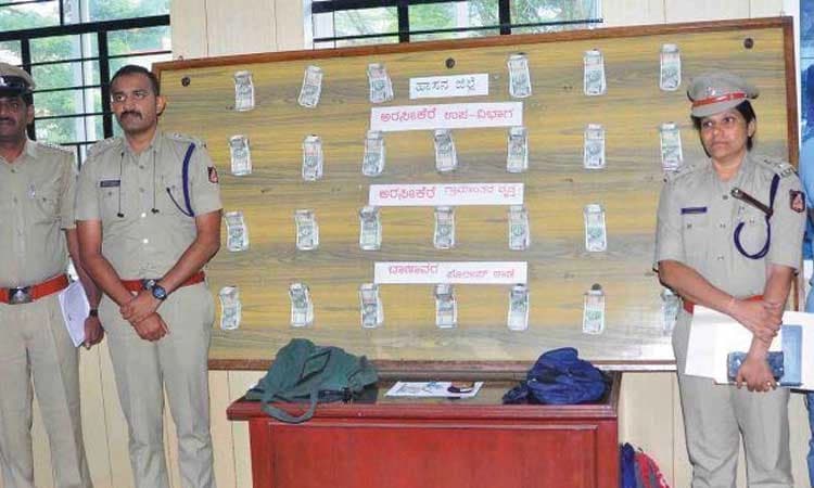 ಎಟಿಎಂಗಳಿಗೆ ಹಣ ತುಂಬಲು ಹೋಗುತ್ತಿದ್ದ ವಾಹನದಿಂದ 43 ಲಕ್ಷ ರೂ. ದೋಚಿದ್ದವರು ಸೆರೆ