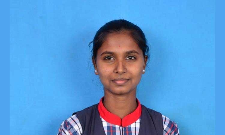 ಸೈದಾಪುರ: ಯಾದಗಿರಿ ಜಿಲ್ಲೆಗೆ ದ್ವಿತೀಯ ಸ್ಥಾನ ಪಡೆದ ವಿಮರ್ಶಳಿಗೆ ಜಿಲ್ಲಾಧಿಕಾರಿಯಾಗುವ ಆಸೆ