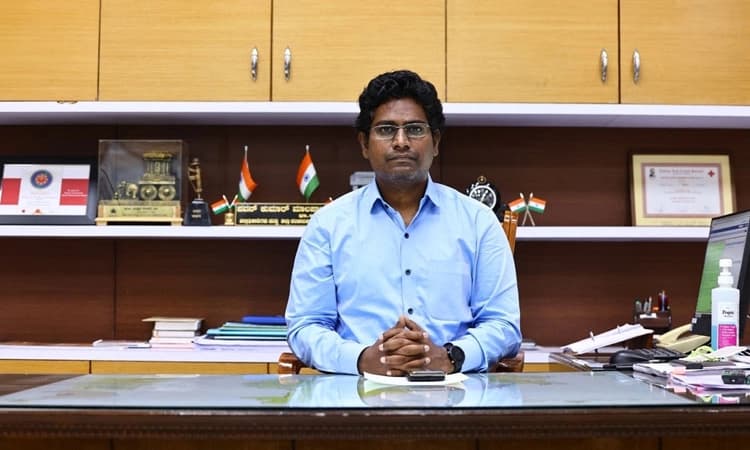 ಸ್ಮಶಾನದ ಅವಶ್ಯಕತೆ ಇದ್ದಲ್ಲಿ ಅರ್ಜಿ ಸಲ್ಲಿಸಿ: ಜಿಲ್ಲಾಧಿಕಾರಿ