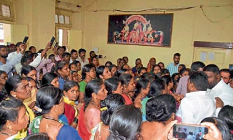 ನಗರಸಭೆ ಅಧ್ಯಕರ ಕೊಠಡಿಗೆ ಮುತ್ತಿಗೆ