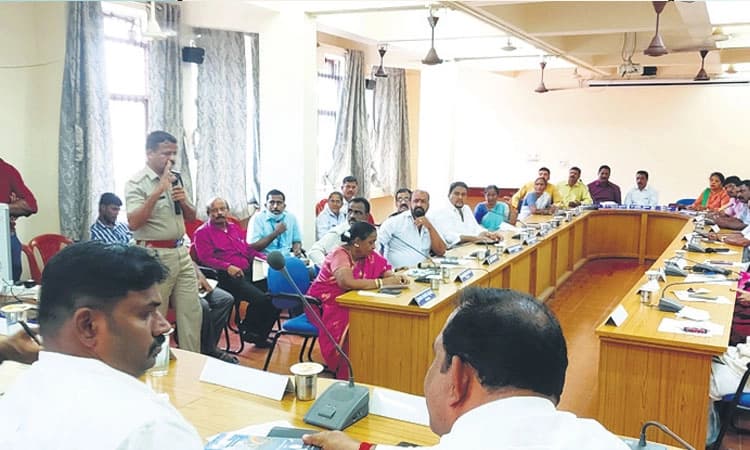 ರಿಕ್ಷಾ, ವಾಹನ ನಿಲುಗಡೆಗೆ ಕಾನೂನುಬದ್ಧ ಸ್ಥಳ