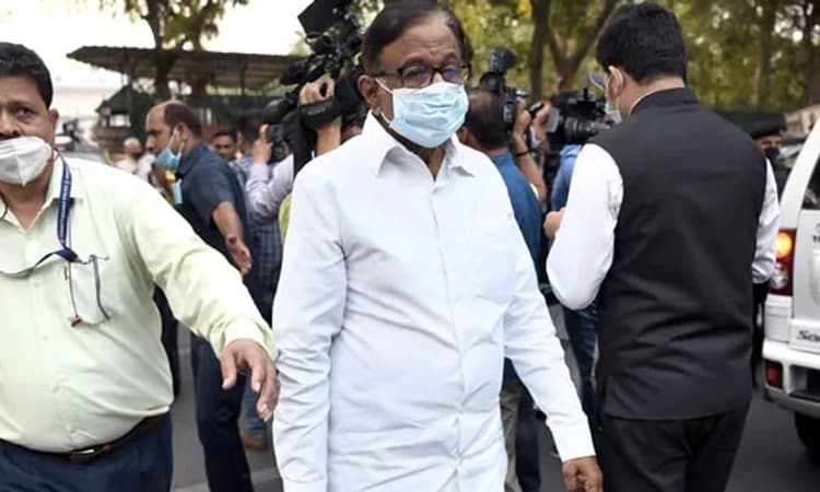 ಮಾಜಿ ಕೇಂದ್ರ ಸಚಿವ ಚಿದಂಬರಂ ಆಸ್ತಿ ಮೇಲೆ ಸಿಬಿಐ ದಾಳಿ; ಪುತ್ರನ ವಿರುದ್ಧ ಹೊಸ ಕೇಸ್