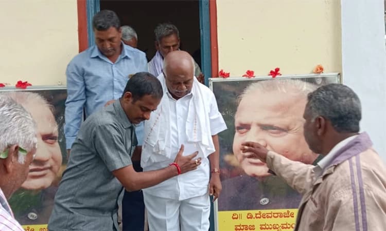 75ರ ಸಂಭ್ರಮದಲ್ಲಿ ಹಿರಿಯ ರಾಜಕಾರಣಿ ಹೆಚ್. ವಿಶ್ವನಾಥ್