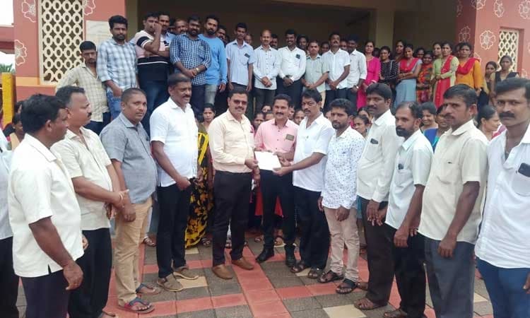 ಸಿದ್ದಾಪುರ: ಶಂಕರನಾರಾಯಣ ಸ.ಹಿ.ಪ್ರಾ.ಶಾಲೆ; ಮುಖ್ಯ ಶಿಕ್ಷಕರ ವರ್ಗಾವಣೆ ಖಂಡಿಸಿ ಪ್ರತಿಭಟನೆ