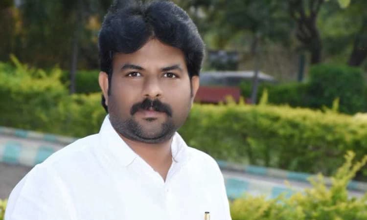 ಬರ್ತಿನಂದಿದ್ದ ರುದ್ರಗೌಡ ಇನ್ನೂ ಬರಲಿಲ್ಲ!