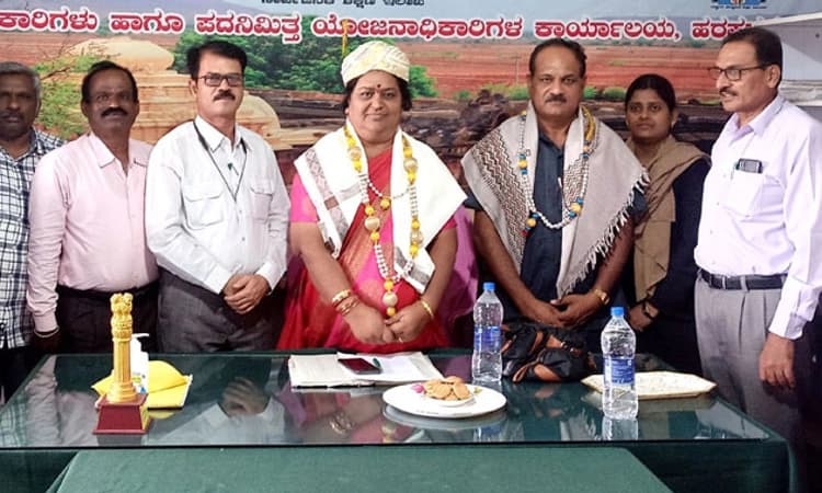 ಮಳೆ ಬಂದರೆ ಮನೆಯೊಳಗೆಲ್ಲ ರಾಡಿ ನೀರು